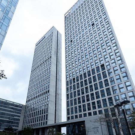 Guangzhou Xing Yi International Apartment - Poly World Branch Exterior photo