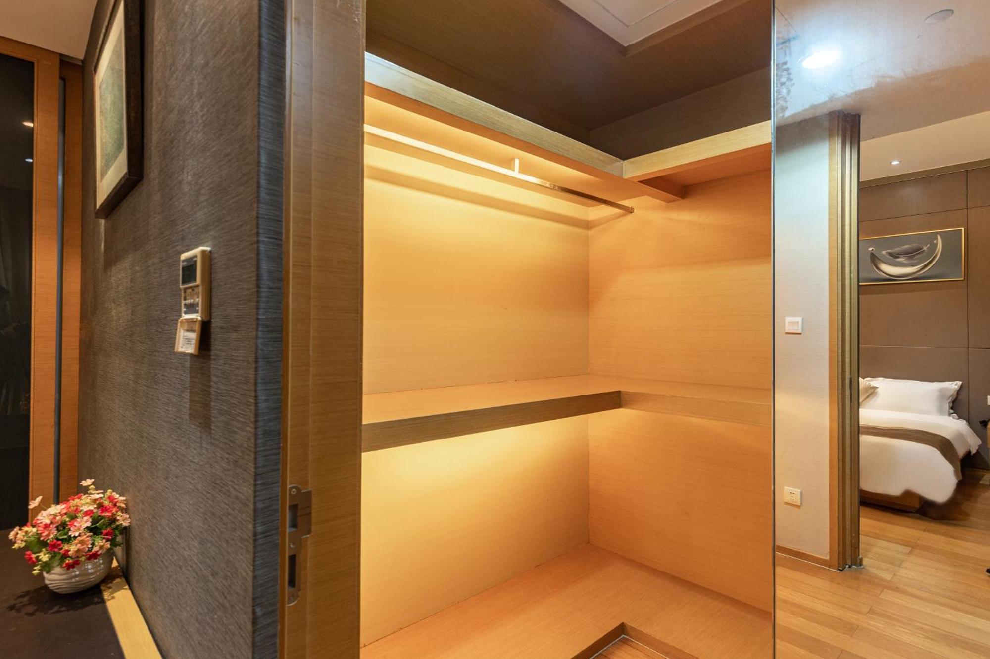 Guangzhou Xing Yi International Apartment - Poly World Branch Exterior photo